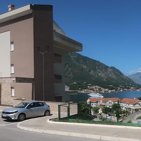 Cozy Nest, 350M To Beach, Free Parking, Wi-Fi Kotor Eksteriør billede