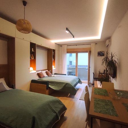 Cozy Nest, 350M To Beach, Free Parking, Wi-Fi Kotor Eksteriør billede