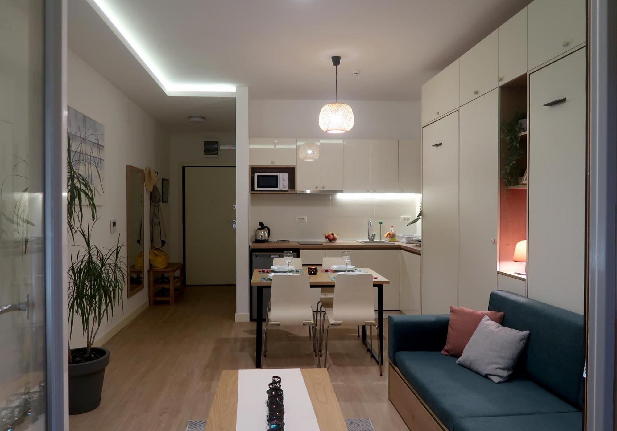 Cozy Nest, 350M To Beach, Free Parking, Wi-Fi Kotor Eksteriør billede